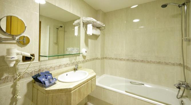 Hotel Florida Артеіксо Екстер'єр фото